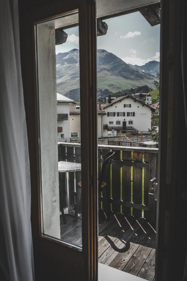 Hotel Grischuna Bivio Buitenkant foto