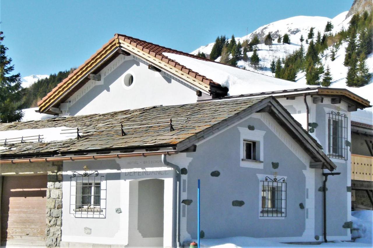 Hotel Grischuna Bivio Buitenkant foto