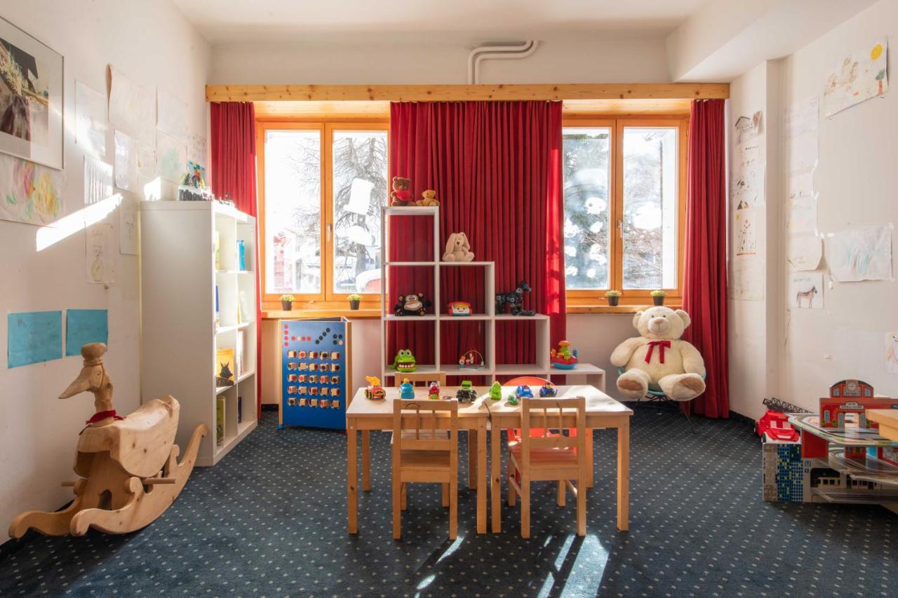 Hotel Grischuna Bivio Buitenkant foto