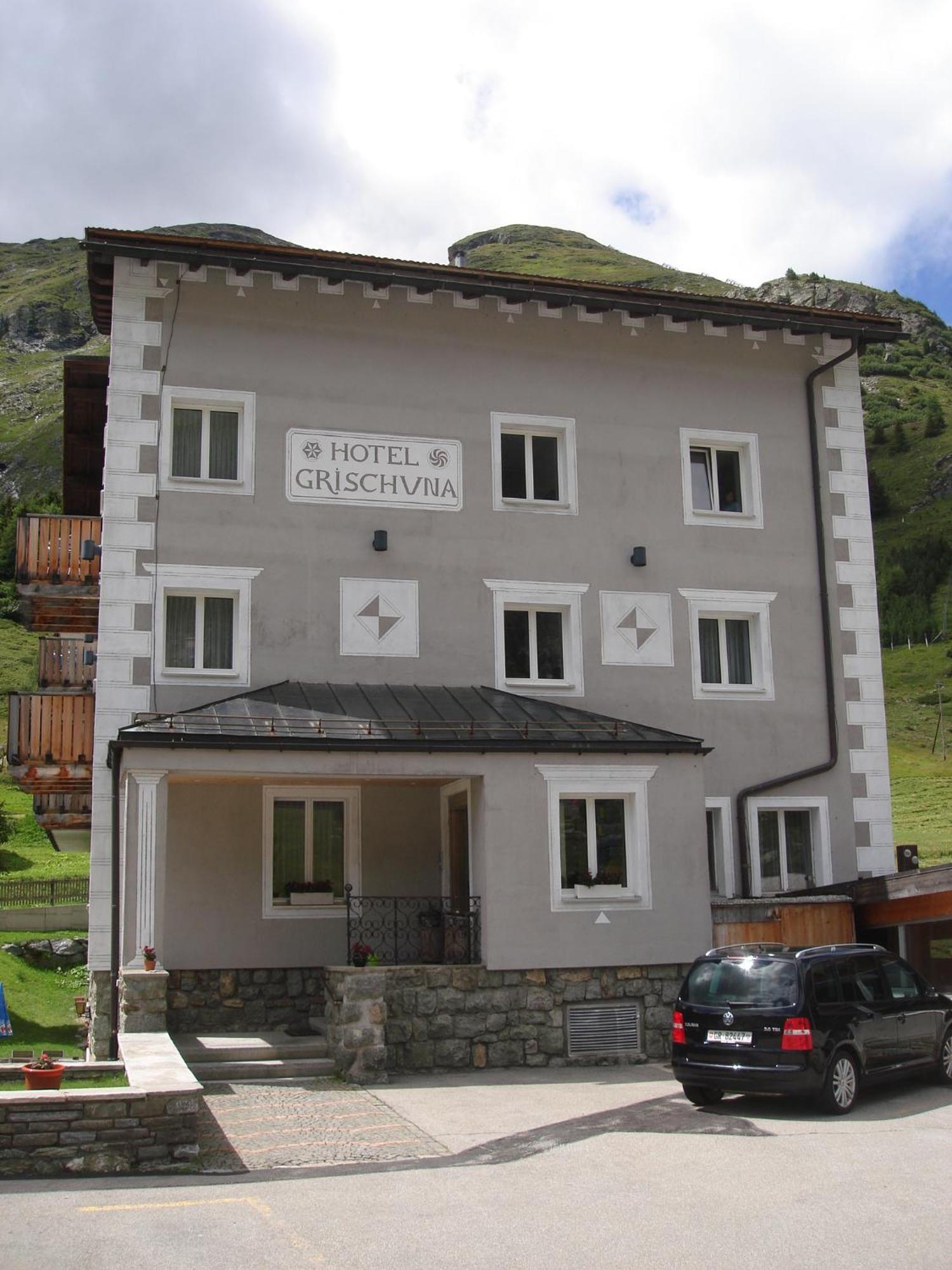 Hotel Grischuna Bivio Buitenkant foto
