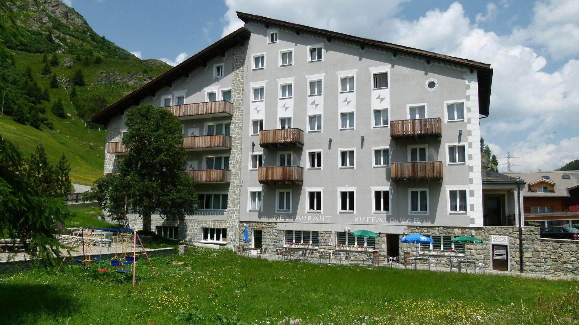 Hotel Grischuna Bivio Buitenkant foto