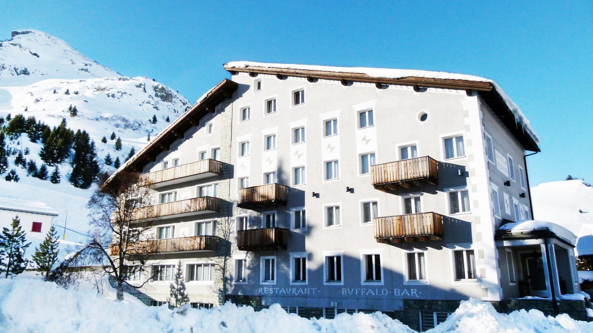 Hotel Grischuna Bivio Buitenkant foto